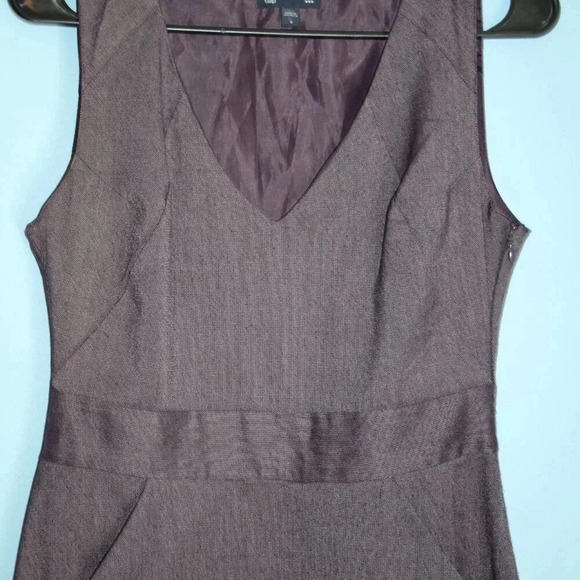Gap Fitted Sleeveless Dress with Pockets Side Zipper Size 2 - Picture 3 of 14